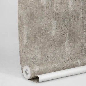 رول باز شده ی کاغذ دیواری طرح پتینه قهوه ای کد 10229 از البوم کربن